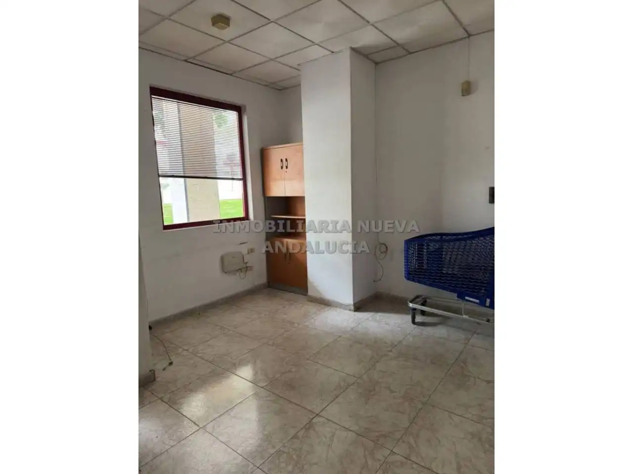Local comercial de lloguer a Nueva Andalucía