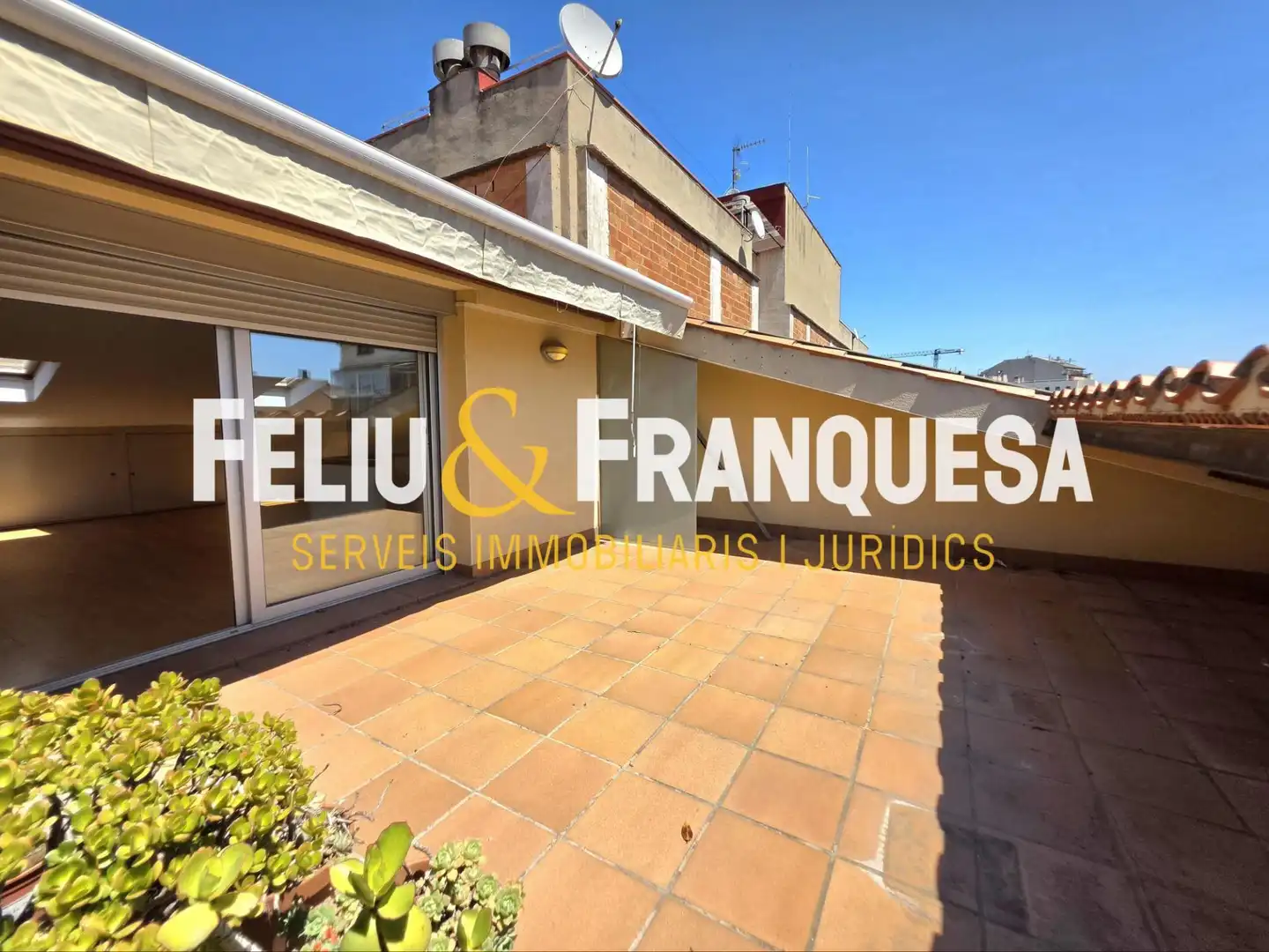 Exterior view of Attic for sale in Sant Cugat del Vallès  with Heating, Terrace and Oven