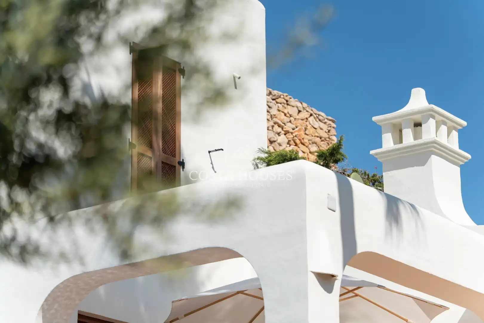 Vista exterior de Casa o xalet en venda en Moraira amb Aire condicionat, Calefacció i Jardí privat