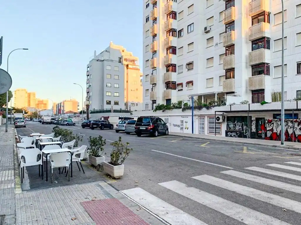 Vista exterior de Local en venta en Gandia con Terraza
