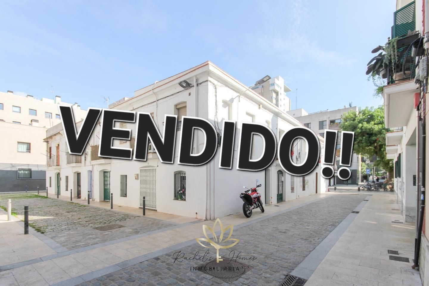 Vista exterior de Apartament en venda en  Barcelona Capital amb Parquet i Balcó