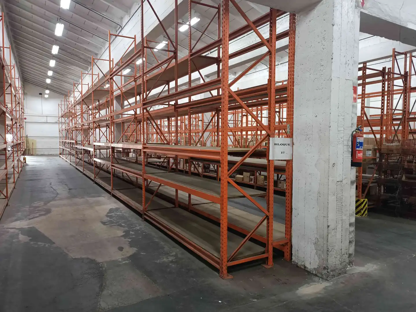 Nave industrial en venta en Derio
