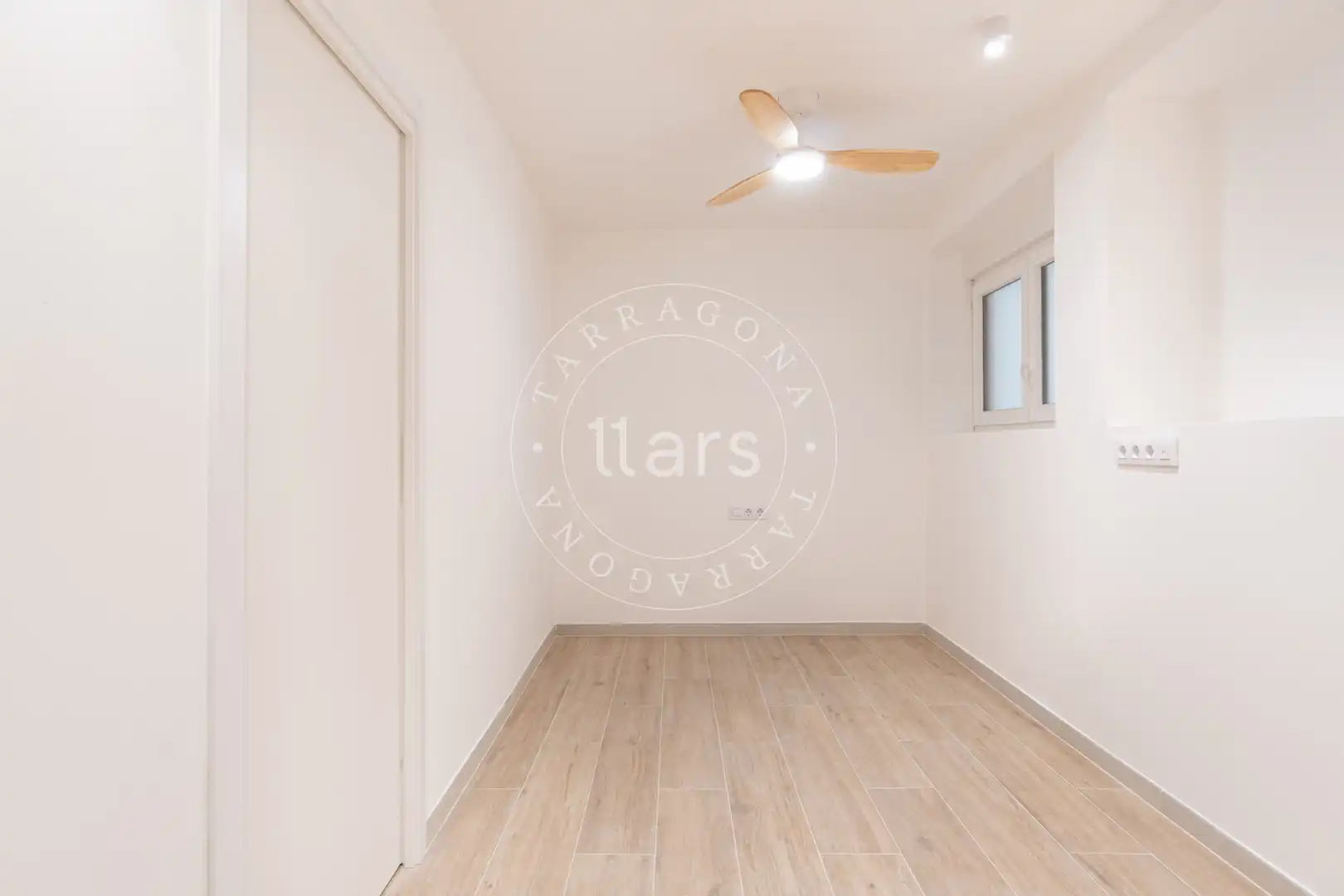 Ground floor for sale in Nou Eixample Sud