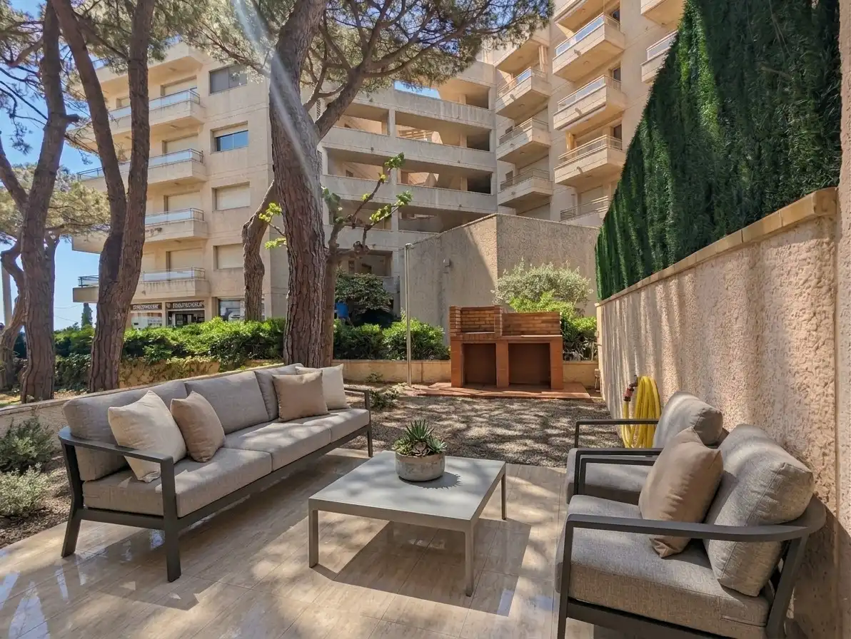 Terraza de Planta baja en venta en Castell d'Aro, Platja d'Aro i s'Agaró con Aire acondicionado, Calefacción y Jardín privado