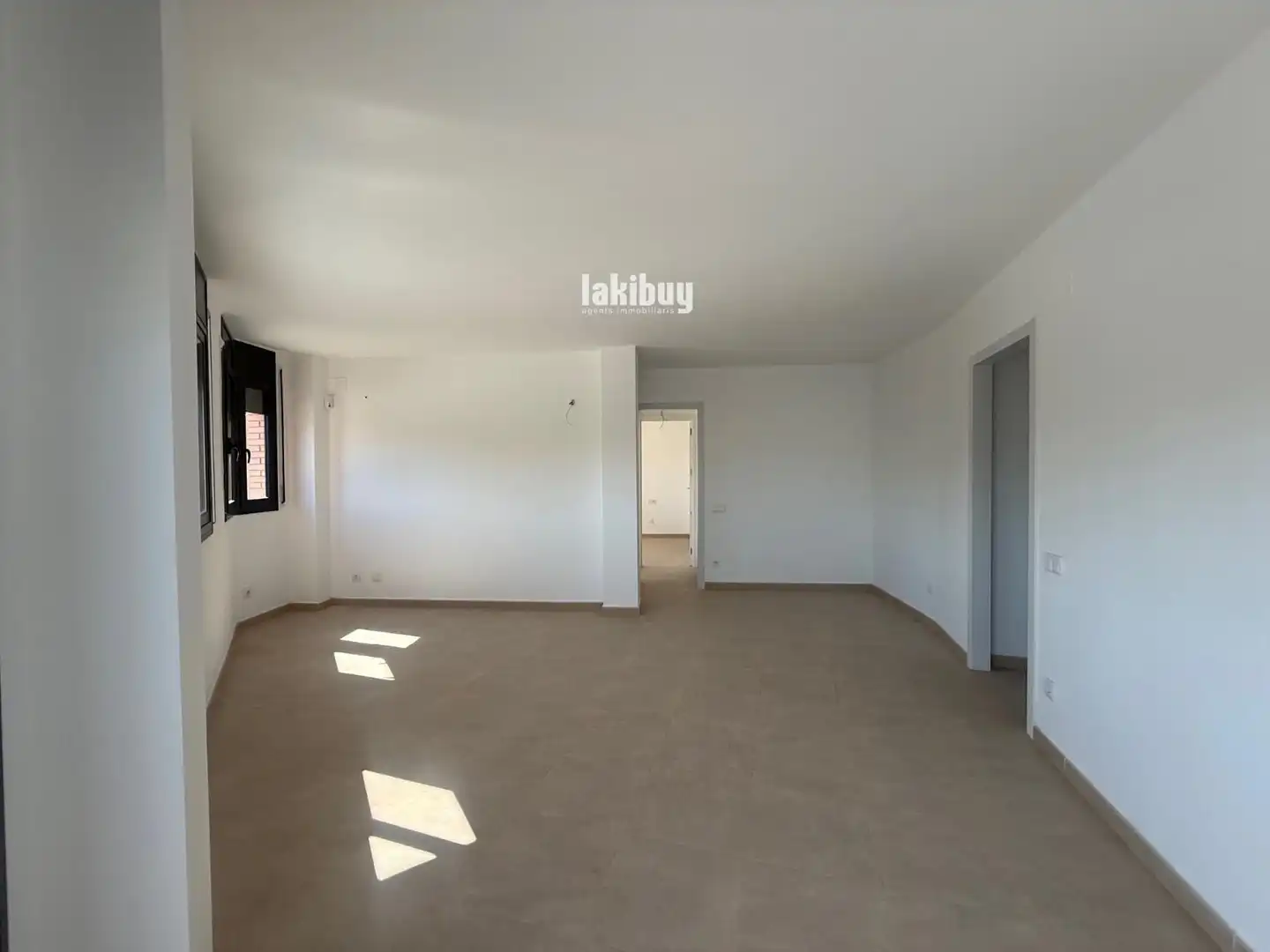 Sala de estar de Piso en venta en La Fuliola con Calefacción y Alarma