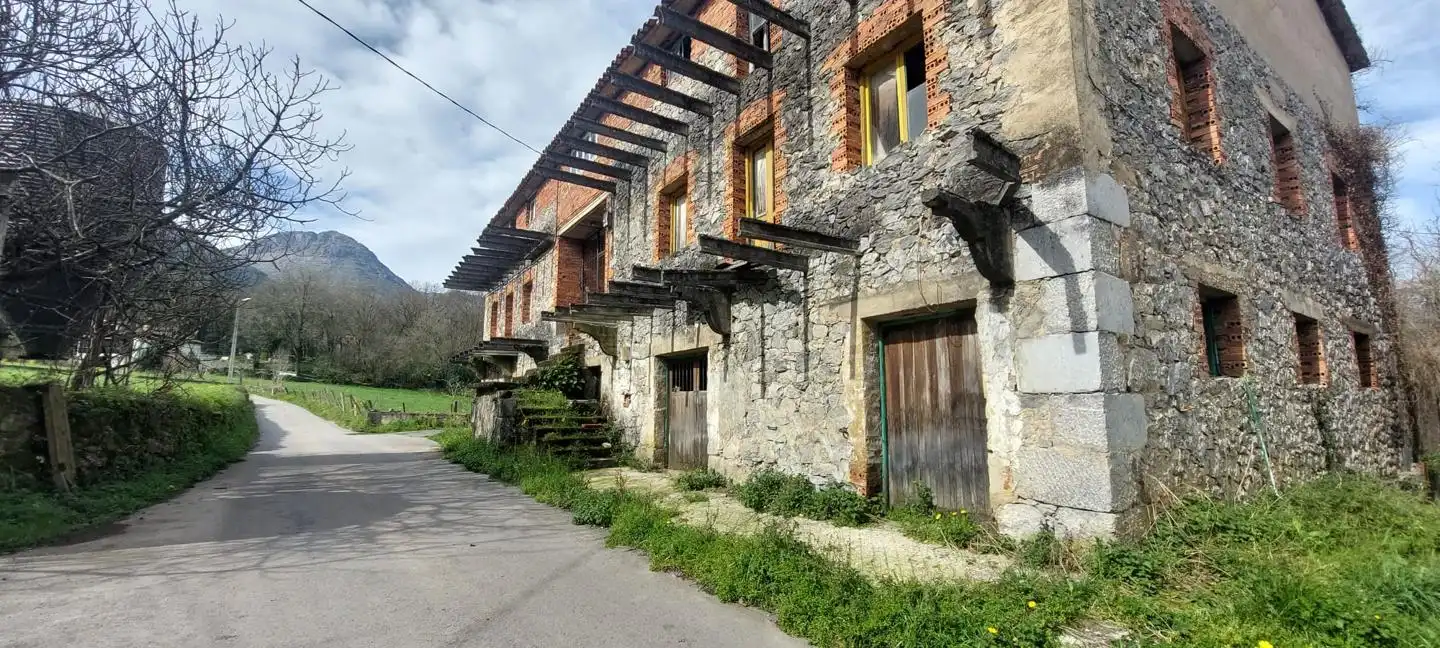 Casa rústica en venda a Ramales de la Victoria, imagen 2