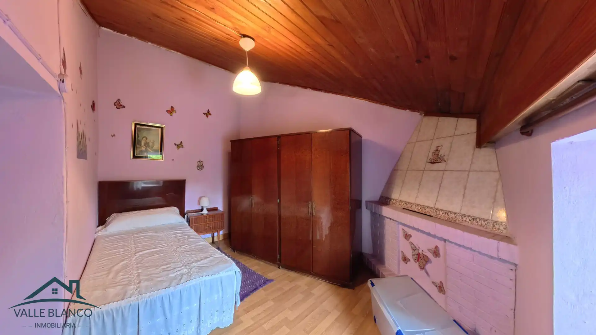 Dormitori de Casa o xalet en venda en Valdeolea