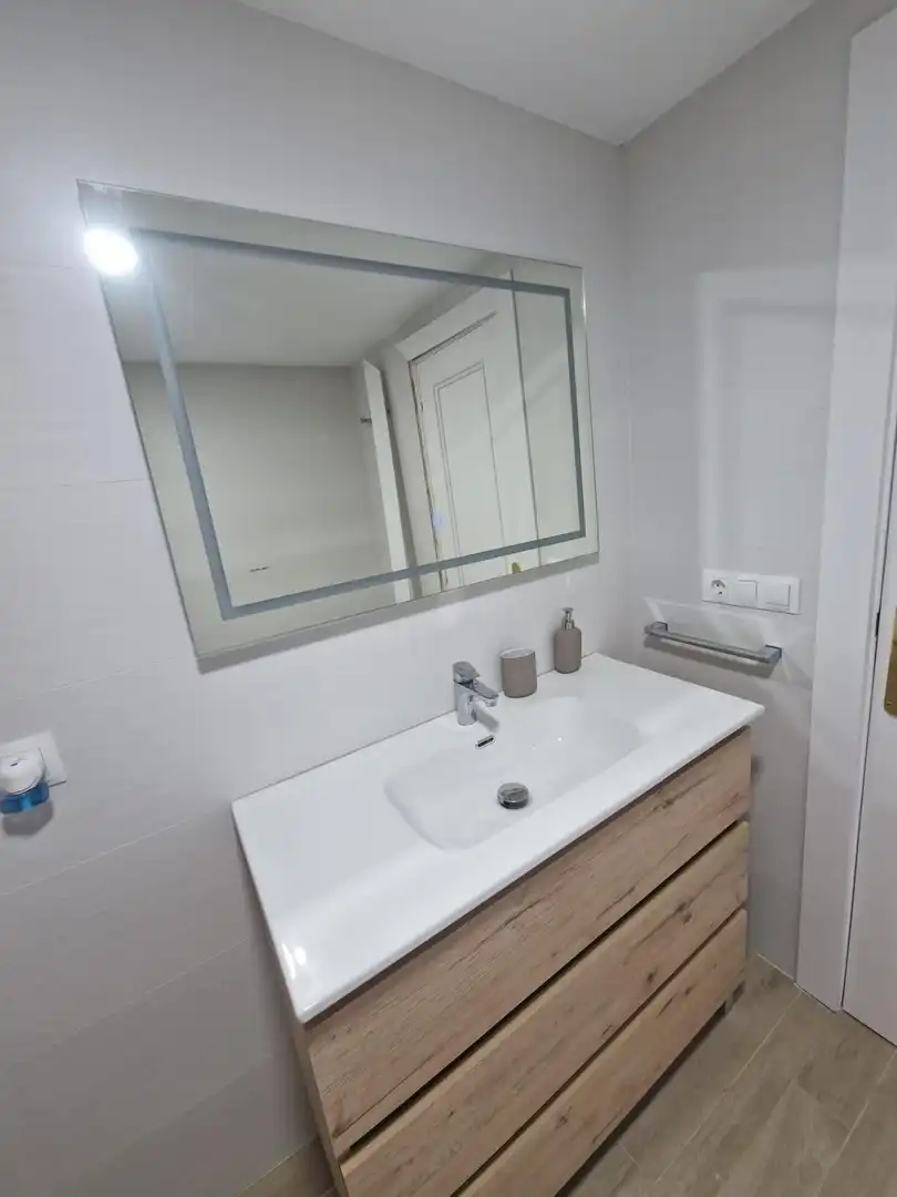 Bathroom of Flat for rent in Cullera  with Private garden, Parquet flooring and Furnished