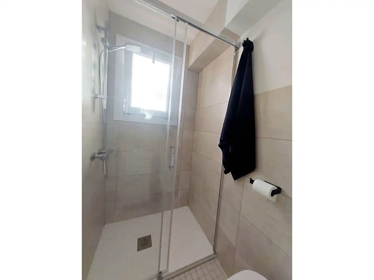 Baño de Piso de alquiler en Sueca con Aire acondicionado, Terraza y Amueblado