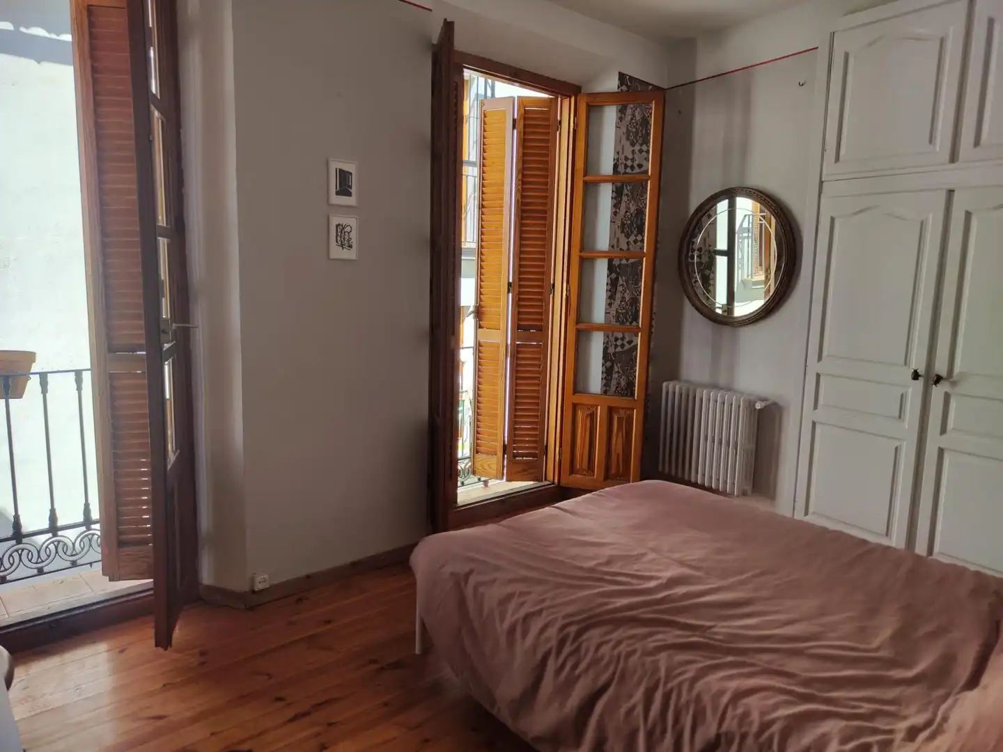 Dormitori de Casa o xalet de lloguer en Granada amb Calefacció, Terrassa i Moblat