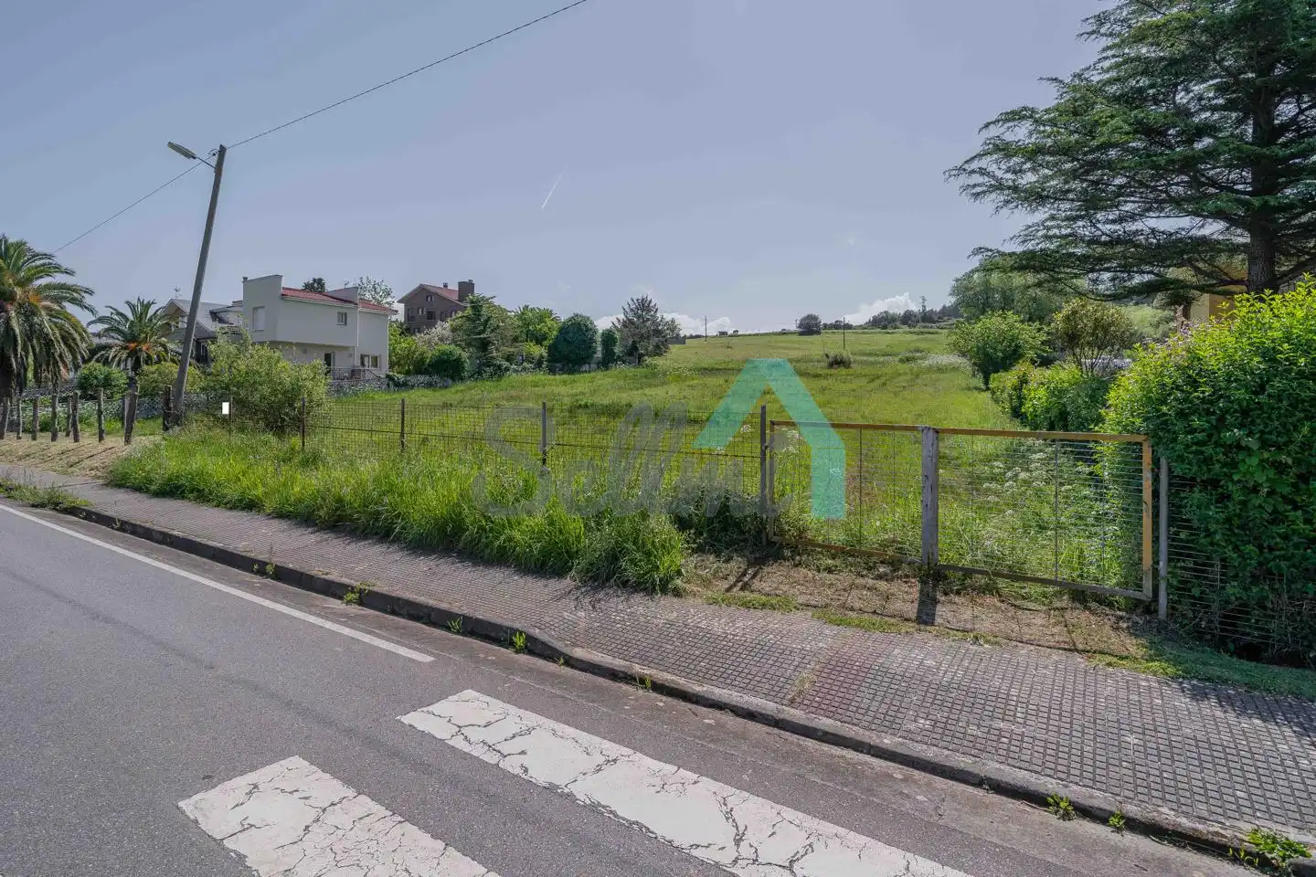Residencial en venda en Castrillón