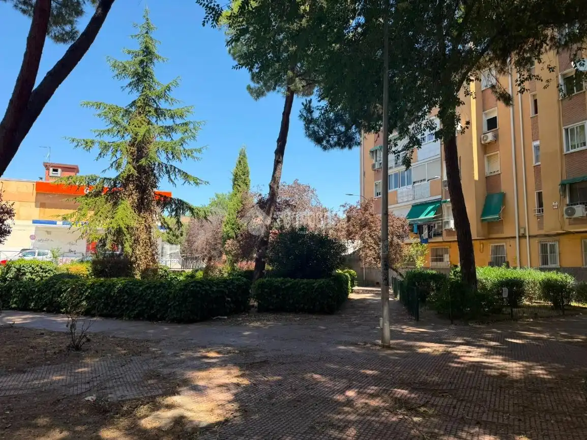 Vista exterior de Pis en venda en Alcalá de Henares