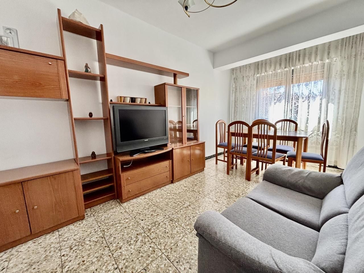 Sala d'estar de Pis en venda en  Zaragoza Capital amb Calefacció, Terrassa i Moblat