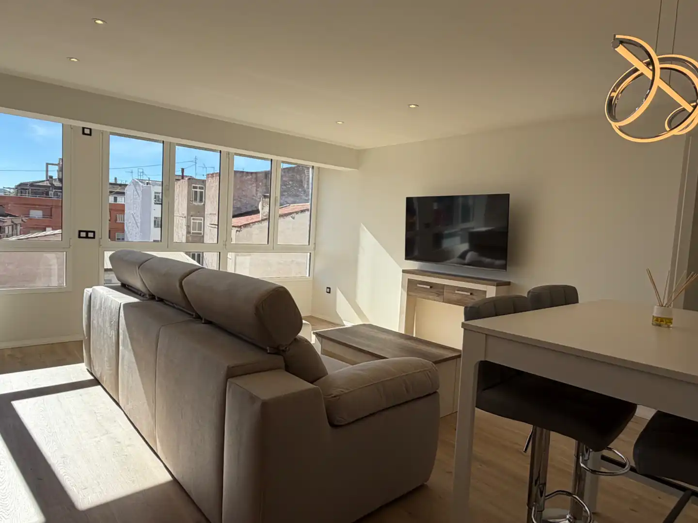 Wohnzimmer von Wohnung zur Miete in Centro  