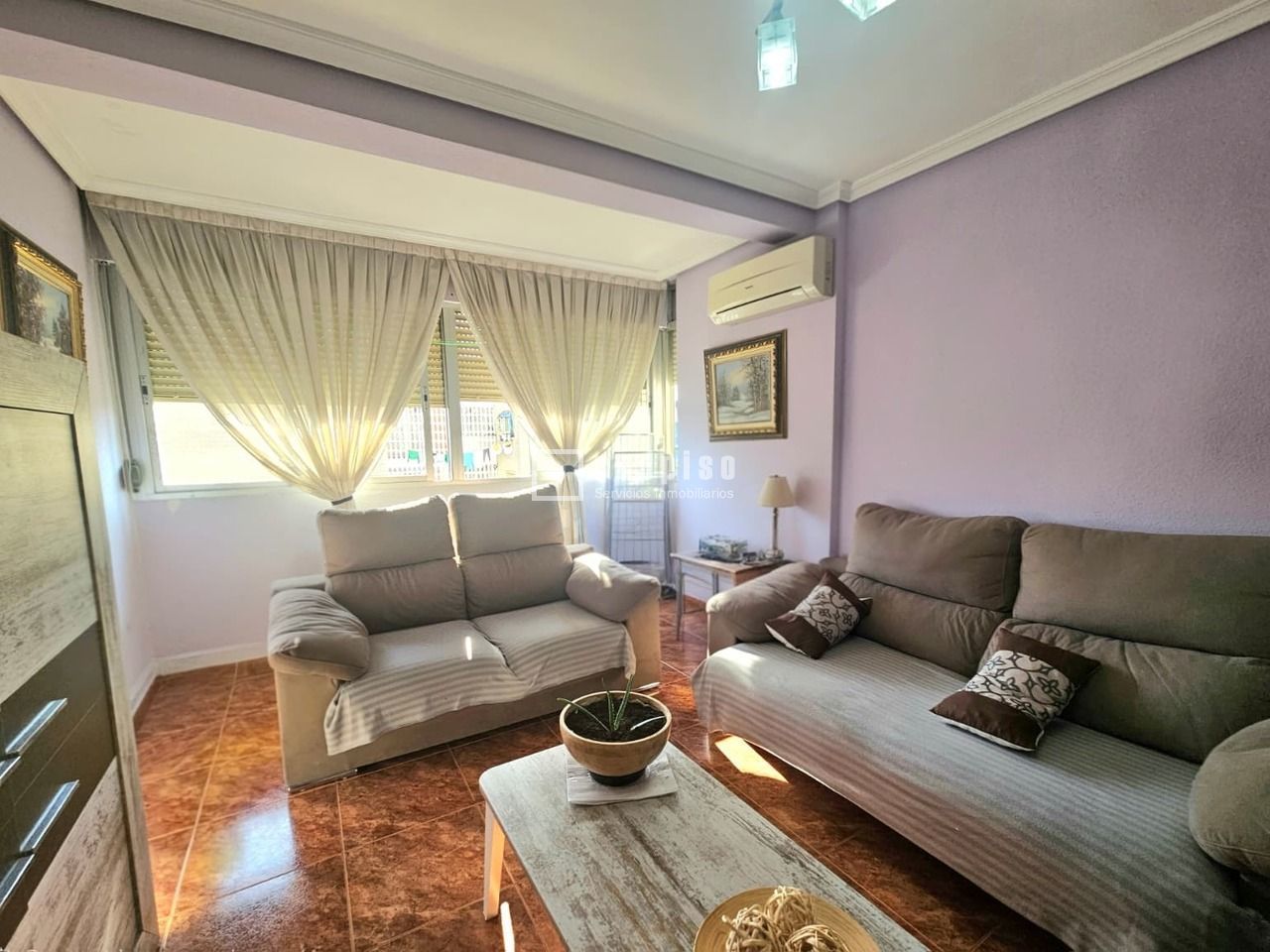Living room of Flat for sale in Alcalá de Henares  with Air Conditioner, Heating and Furnished