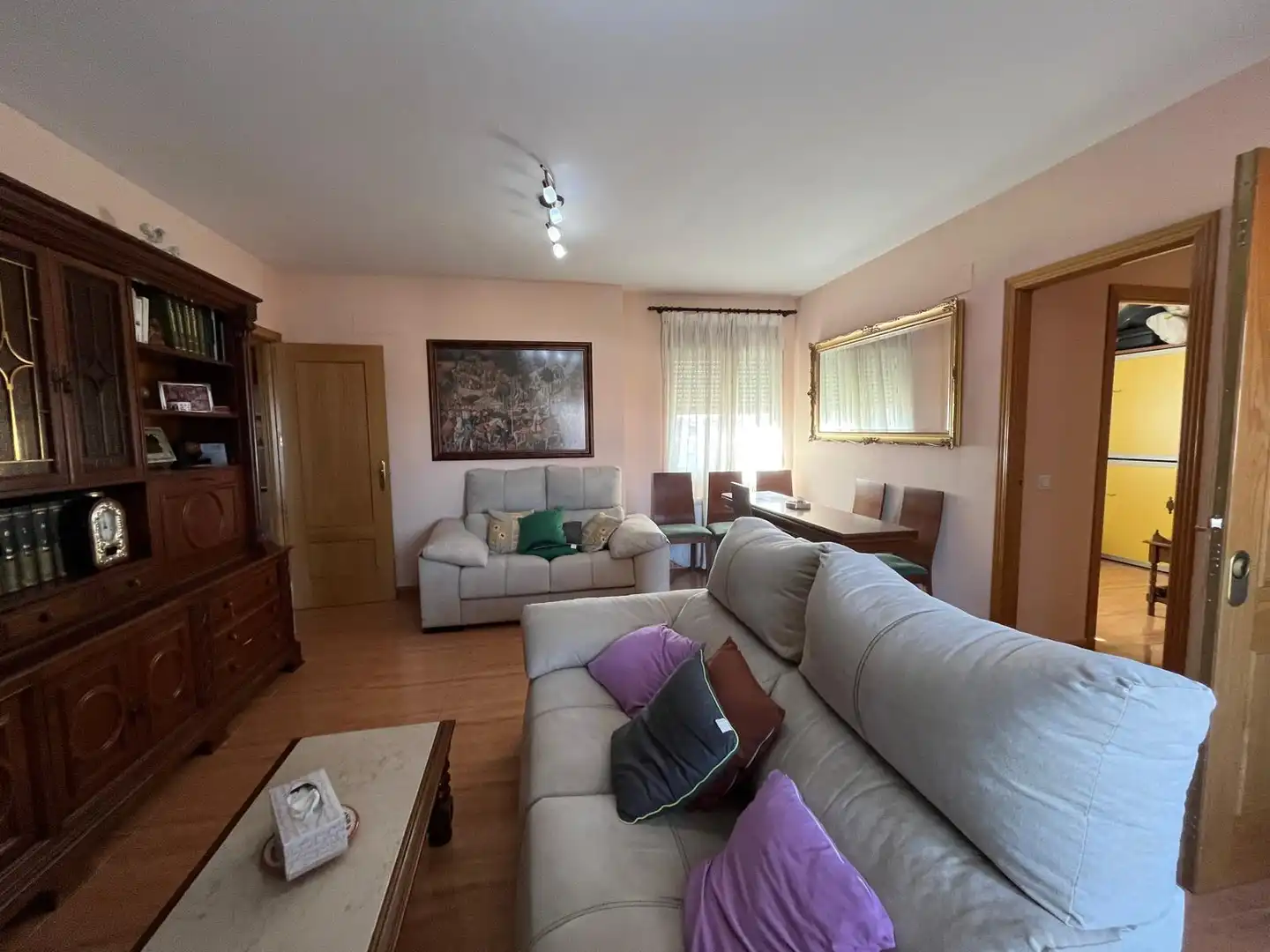Wohnzimmer von Dachboden zum Verkauf in Villarrubia de los Ojos mit Klimaanlage, Heizung und Terrasse