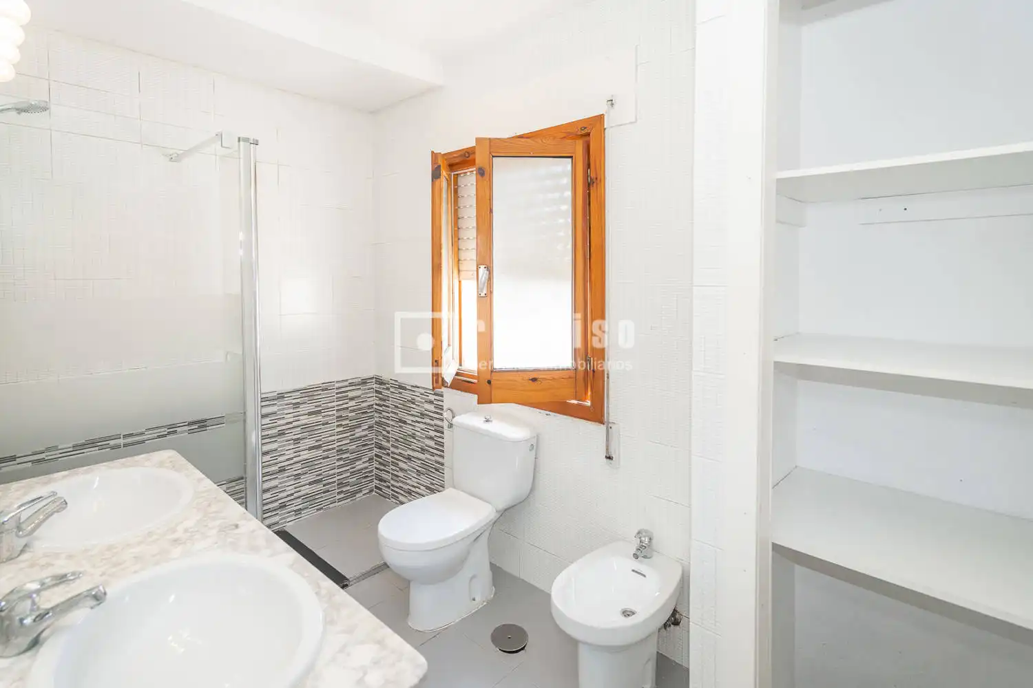 Bany de Casa o xalet en venda en Arroyomolinos (Madrid) amb Aire condicionat i Calefacció