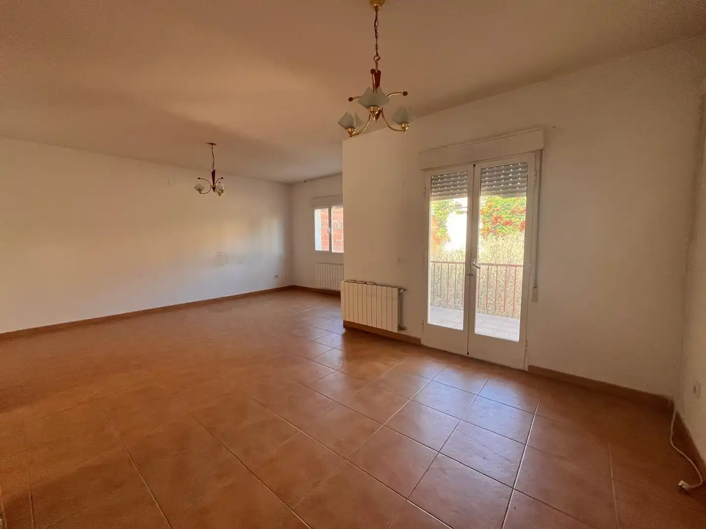 Sala d'estar de Apartament en venda en Olías del Rey amb Jardí privat