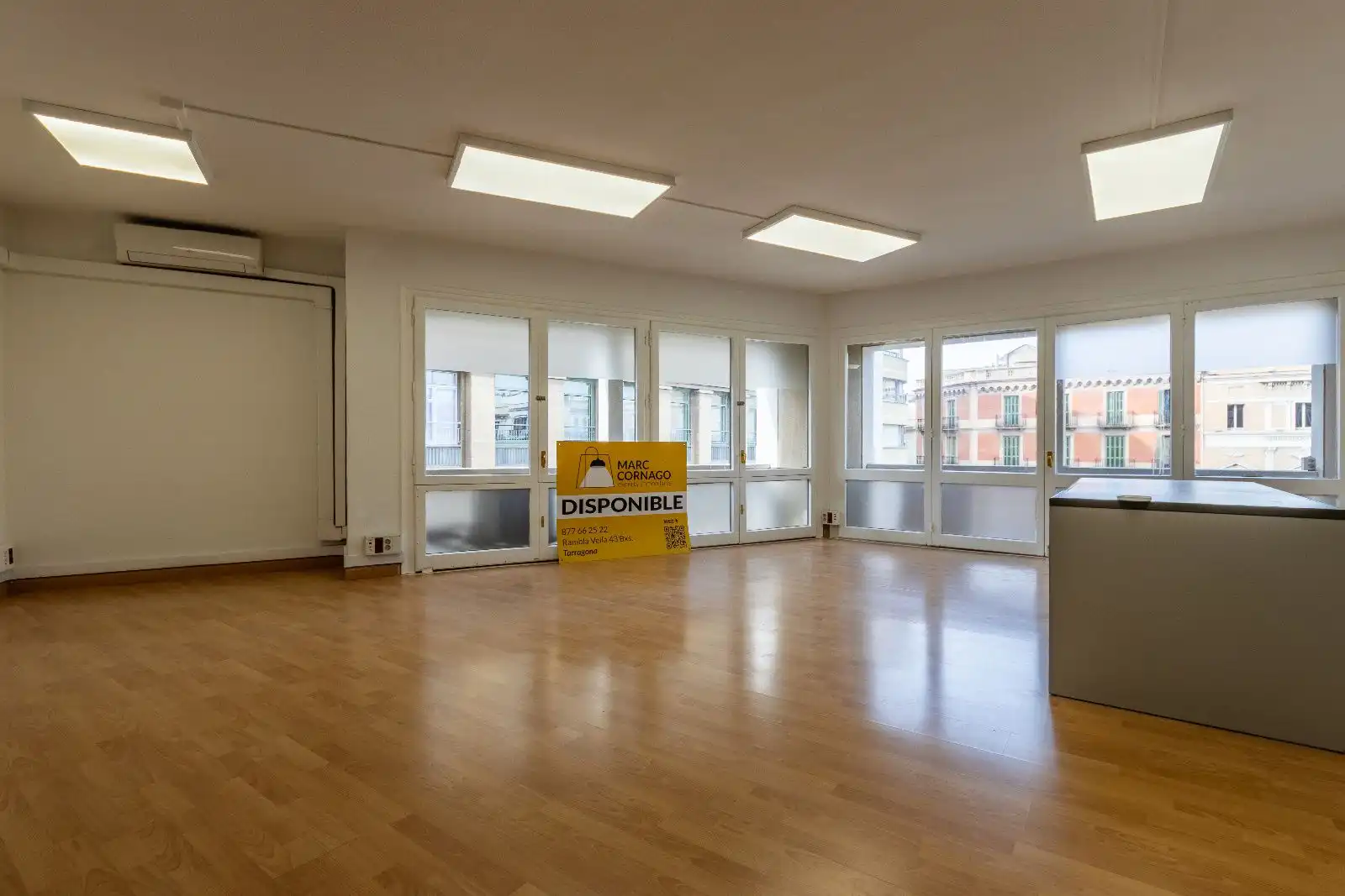 Oficina de lloguer a Prim, 12, Centre