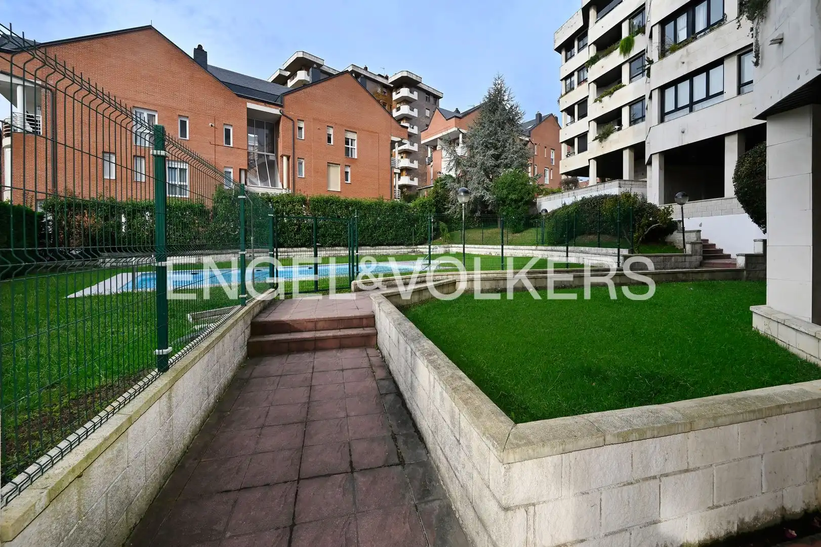 Terraza de Piso en venta en Valdenoja