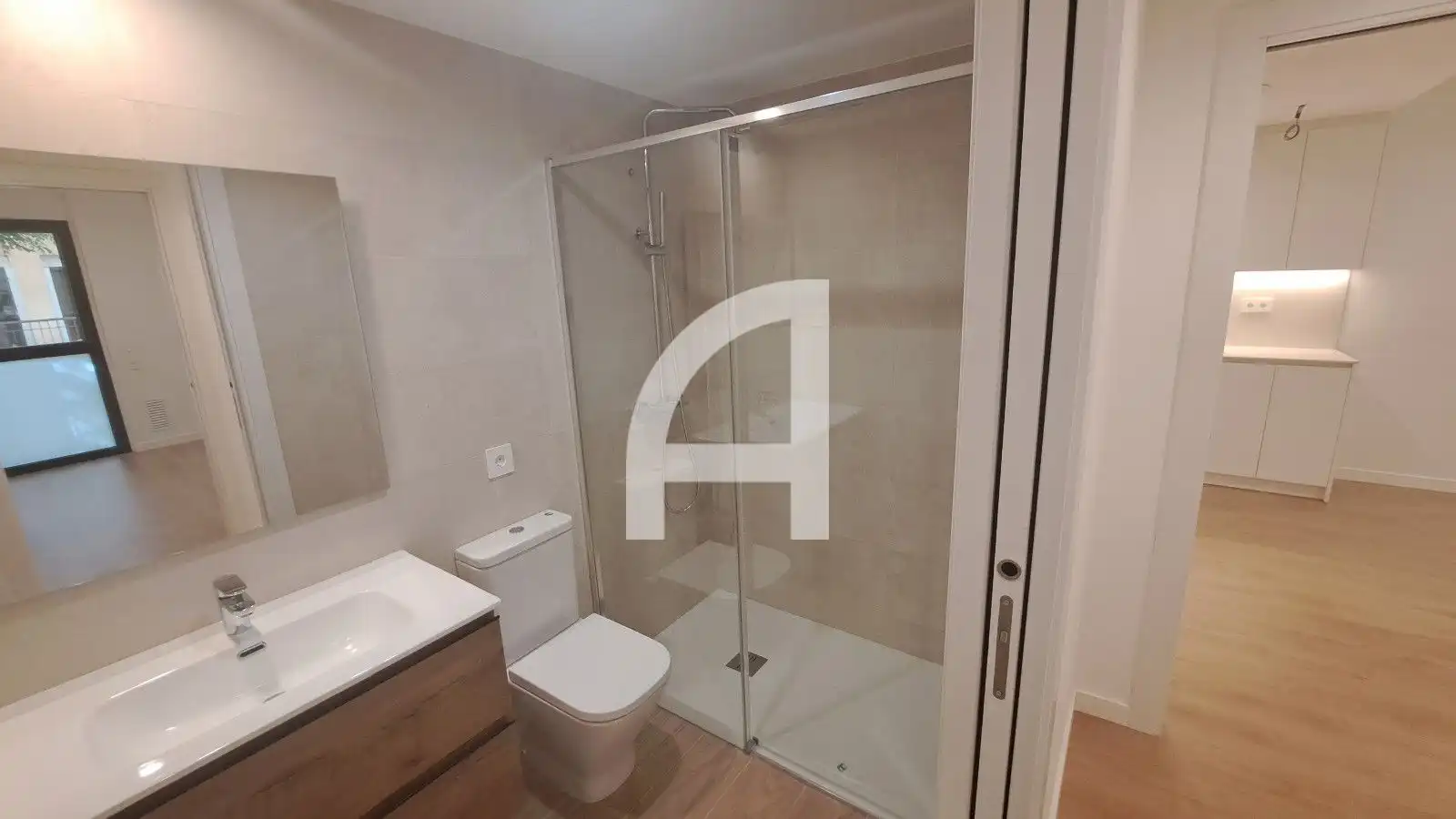 Badezimmer von Wohnung zur Miete in Terrassa mit Heizung