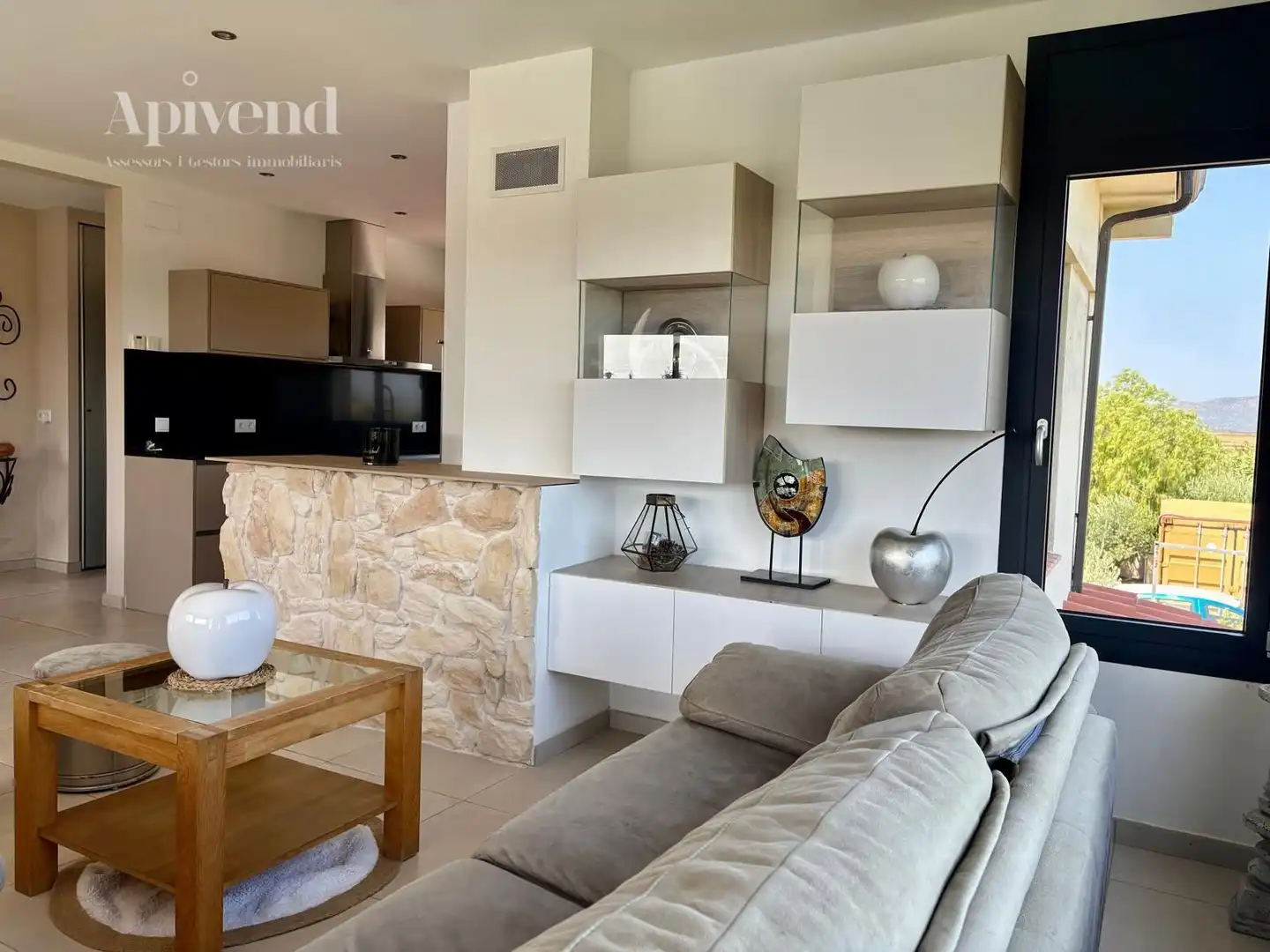 Sala de estar de Casa o chalet en venta en Peralada con Aire acondicionado, Calefacción y Trastero