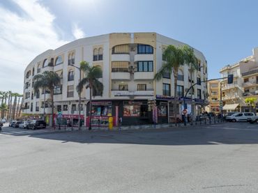 Flat with lift for sale in Avenida Andalucia