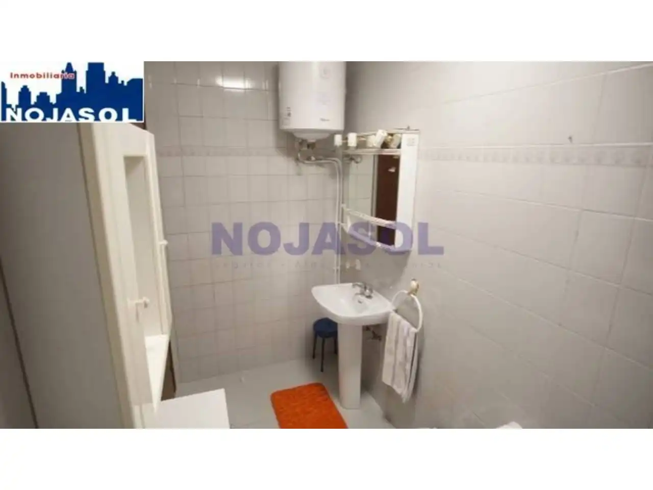 Baño de Apartamento de alquiler en Noja con Terraza y Amueblado