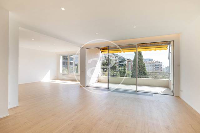 Piso en Venta en Carrer de Josep Bertrand en Sant Gervasi- Galvany