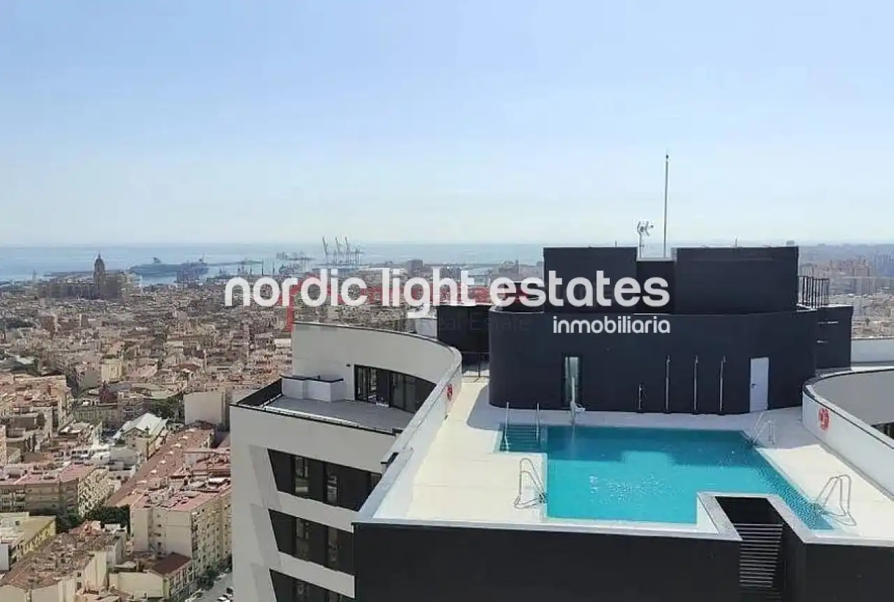 Wohnung zum Verkauf in Málaga mit Klimaanlage, Terrasse und Schwimmbad