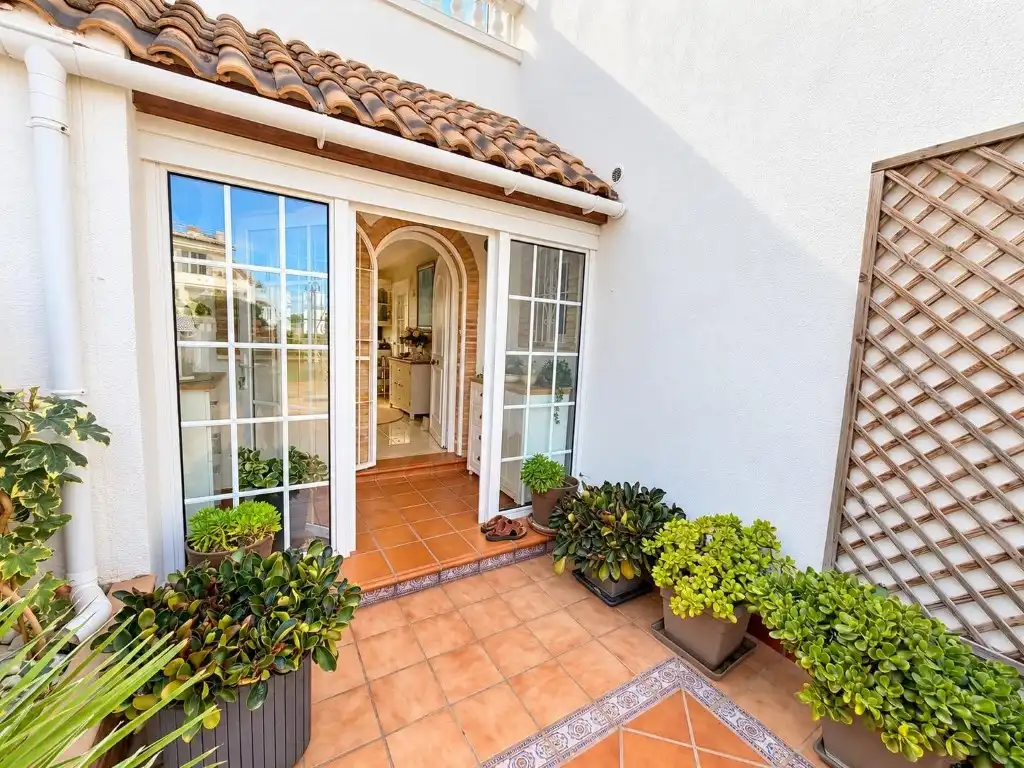 Casa con terraza en venta en calle canal de la mancha, imagen 6