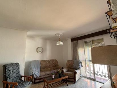 Living room of Flat for sale in  Sevilla Capital  with Air Conditioner, Storage room and Furnished