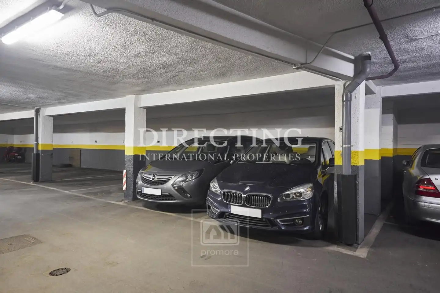 Parking of Flat for sale in Madrid  with Air Conditioner, Heating and Parquet flooring