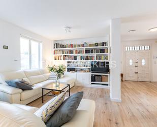 Living room of House or chalet for sale in Las Rozas de Madrid  with Air Conditioner, Heating and Private garden
