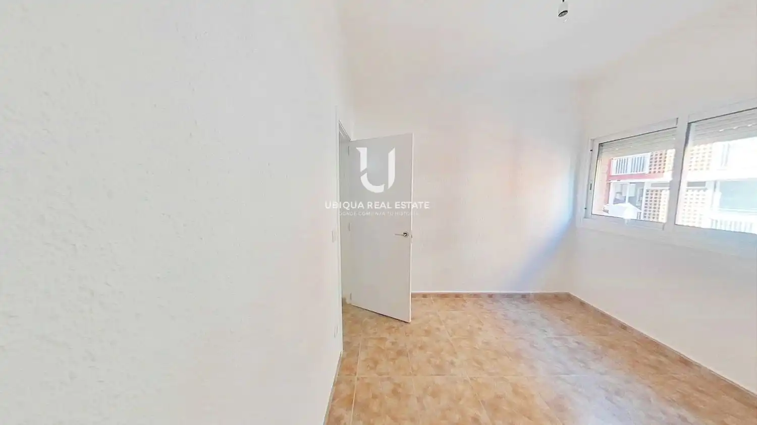 Habitación de Piso en venta en Barcelona con Terraza y Balcón