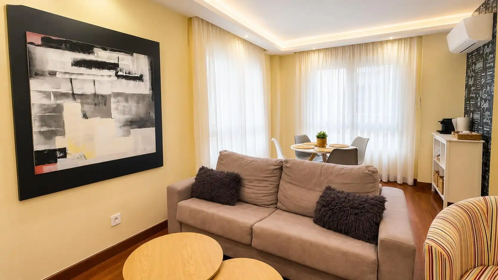 Wohnzimmer von Wohnung zur Miete in Las Palmas de Gran Canaria mit Klimaanlage, Heizung und Möbliert