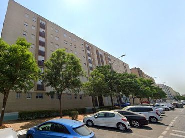 Parking to rent in Este - Alcosa- Torreblanca