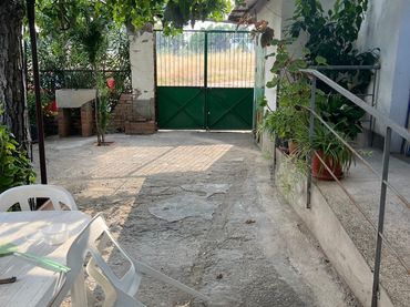 House with balcony for sale in Azucaica