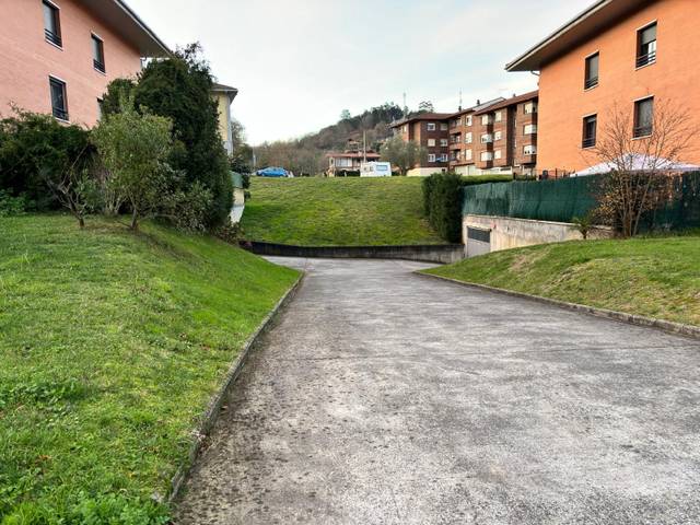 Garaje en Alquiler en Okondo