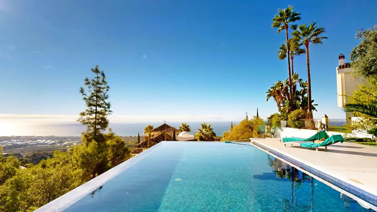 Swimming pool of Houses for rent in Marbella  with Air Conditioner, Private garden and Terrace