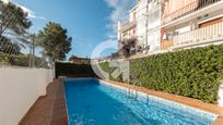 Swimming pool of Flat for sale in Castelldefels  with Air Conditioner, Heating and Parquet flooring