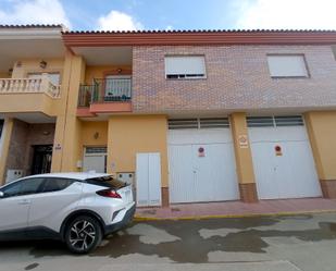 Vista exterior de Casa adosada en venda en Torre-Pacheco amb Terrassa