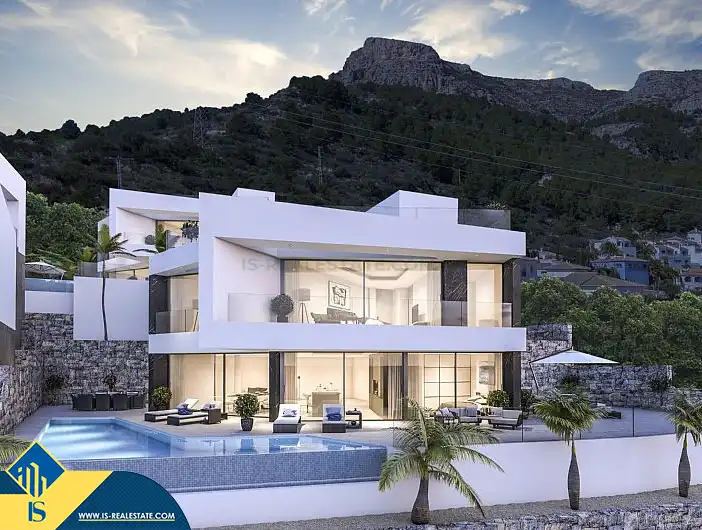 Detached house with pool for sale in Oltamar - Cucarres