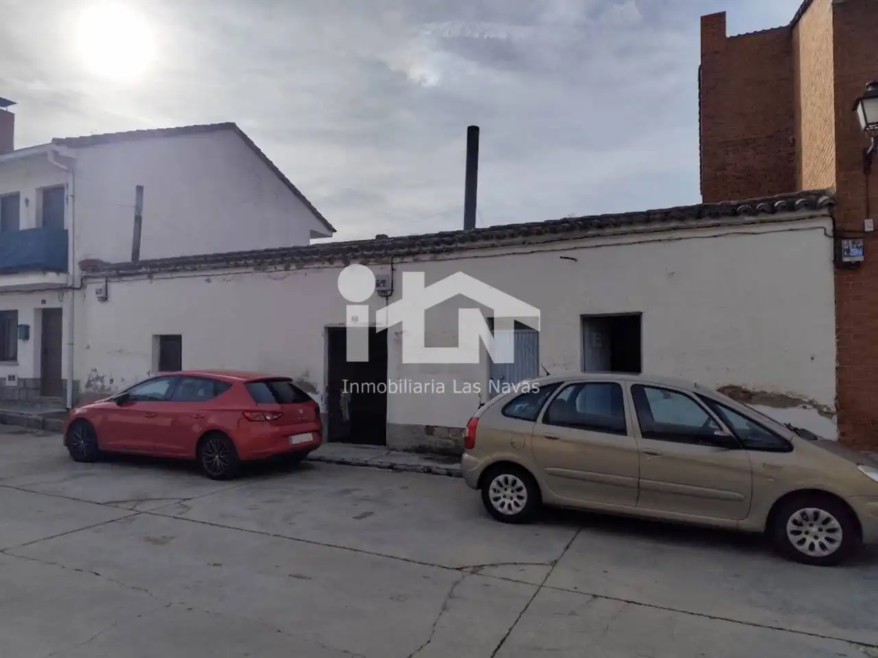 Vista exterior de Casa o xalet en venda en El Hoyo de Pinares  amb Calefacció