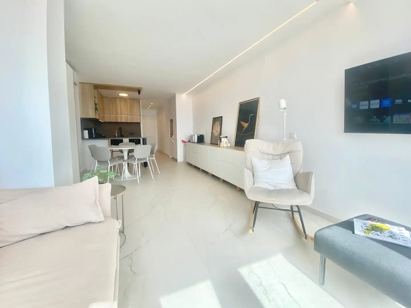 Wohnzimmer von Wohnung zur Miete in El Campello mit Klimaanlage, Schwimmbad und Möbliert