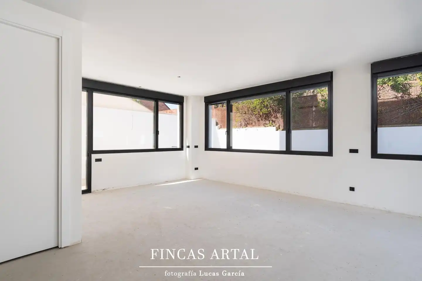 Sala de estar de Casa o chalet en venta en Zaragoza con Aire acondicionado, Calefacción y Jardín privado