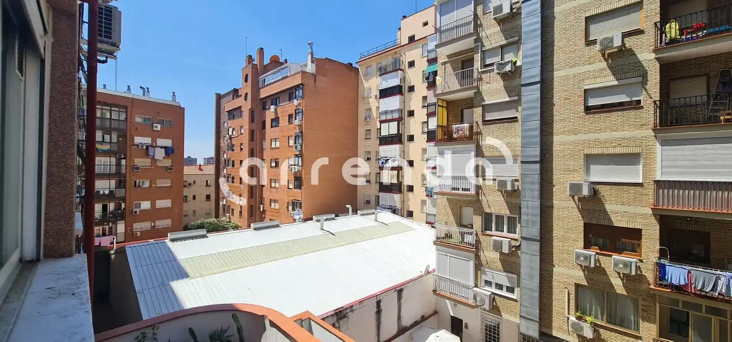 Exterior view of Flat for rent in Arganzuela