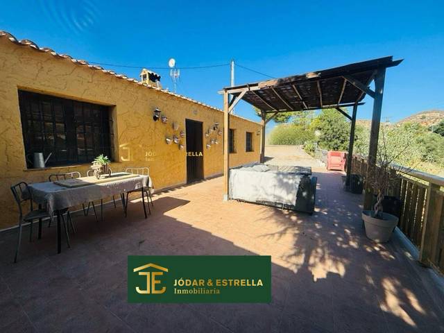 Casa-chalet en Venta en Aguaderas