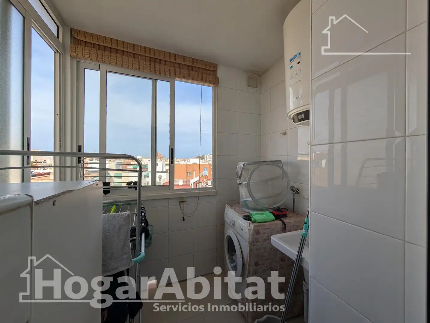 Habitación de Piso en venta en Alicante / Alacant con Aire acondicionado, Calefacción y Terraza