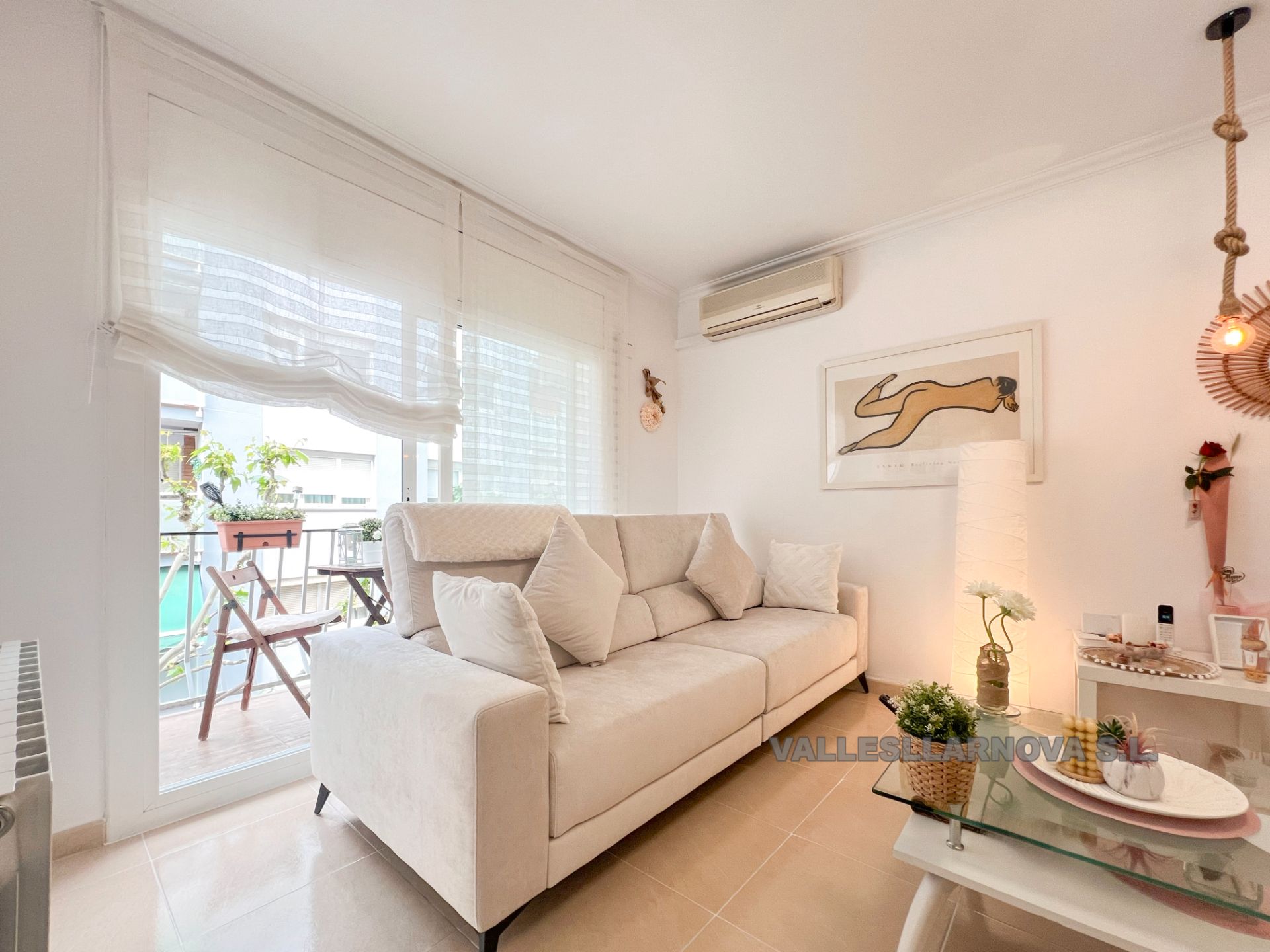 Living room of Flat for sale in Mollet del Vallès  with Air Conditioner, Heating and Balcony